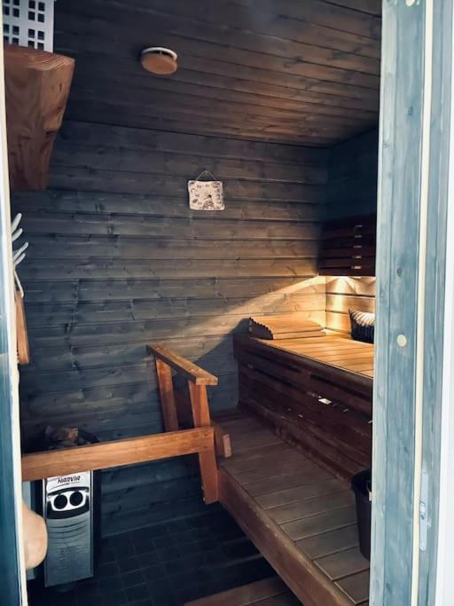 Kolin Pikkukolo - Saunallinen Studiohuoneisto Колинкюла Экстерьер фото